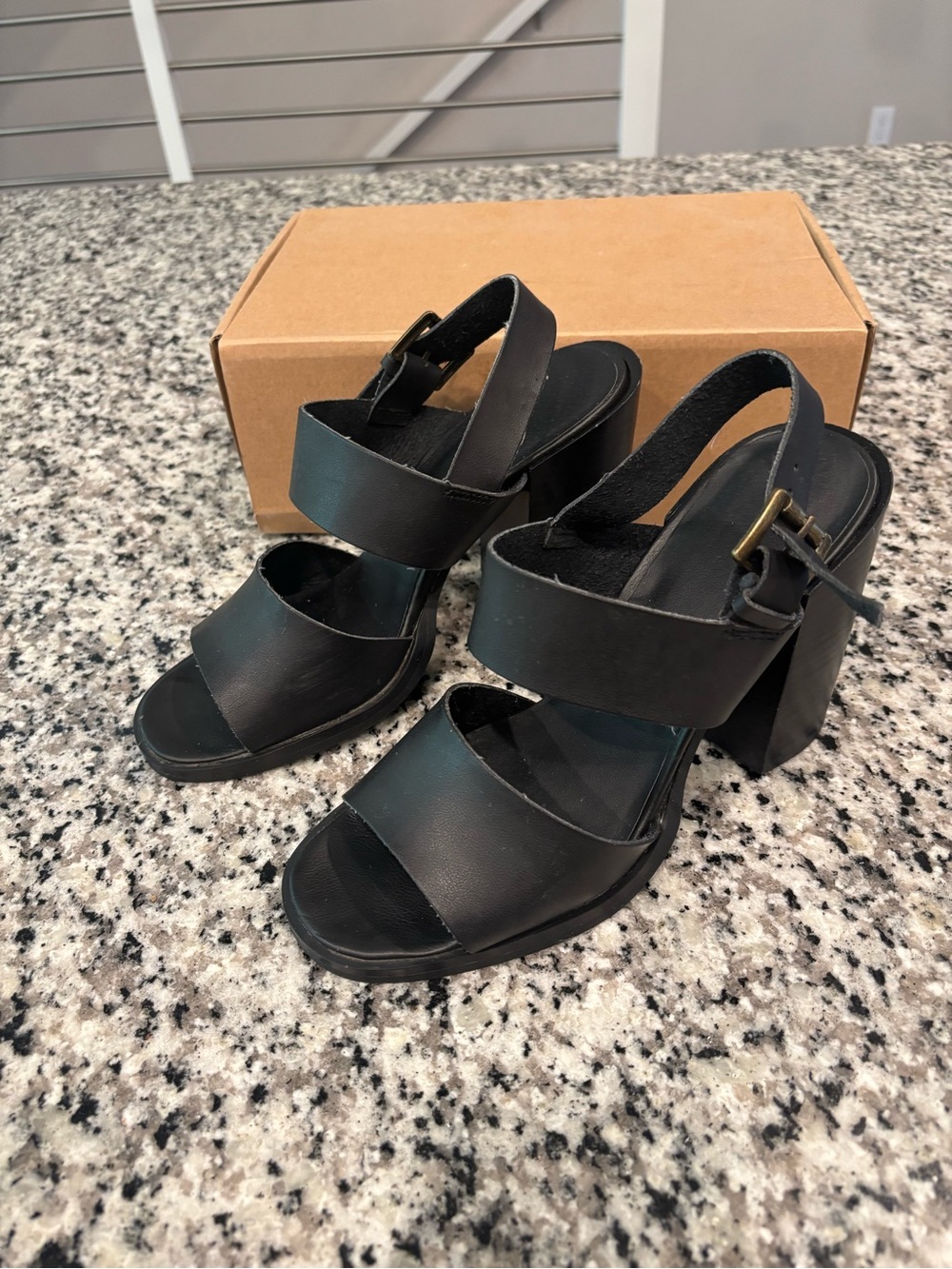 Urban Outfitters Buckle Platform Hell Sandles Black Sz 8M